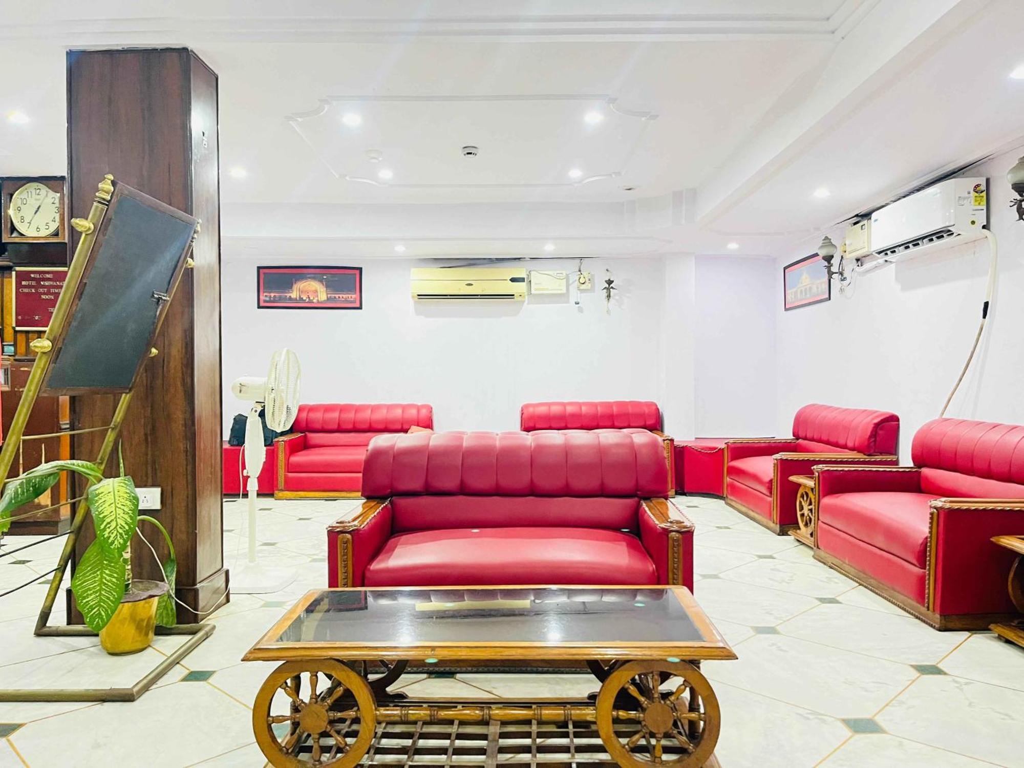 Vishwanath Hotel 2*