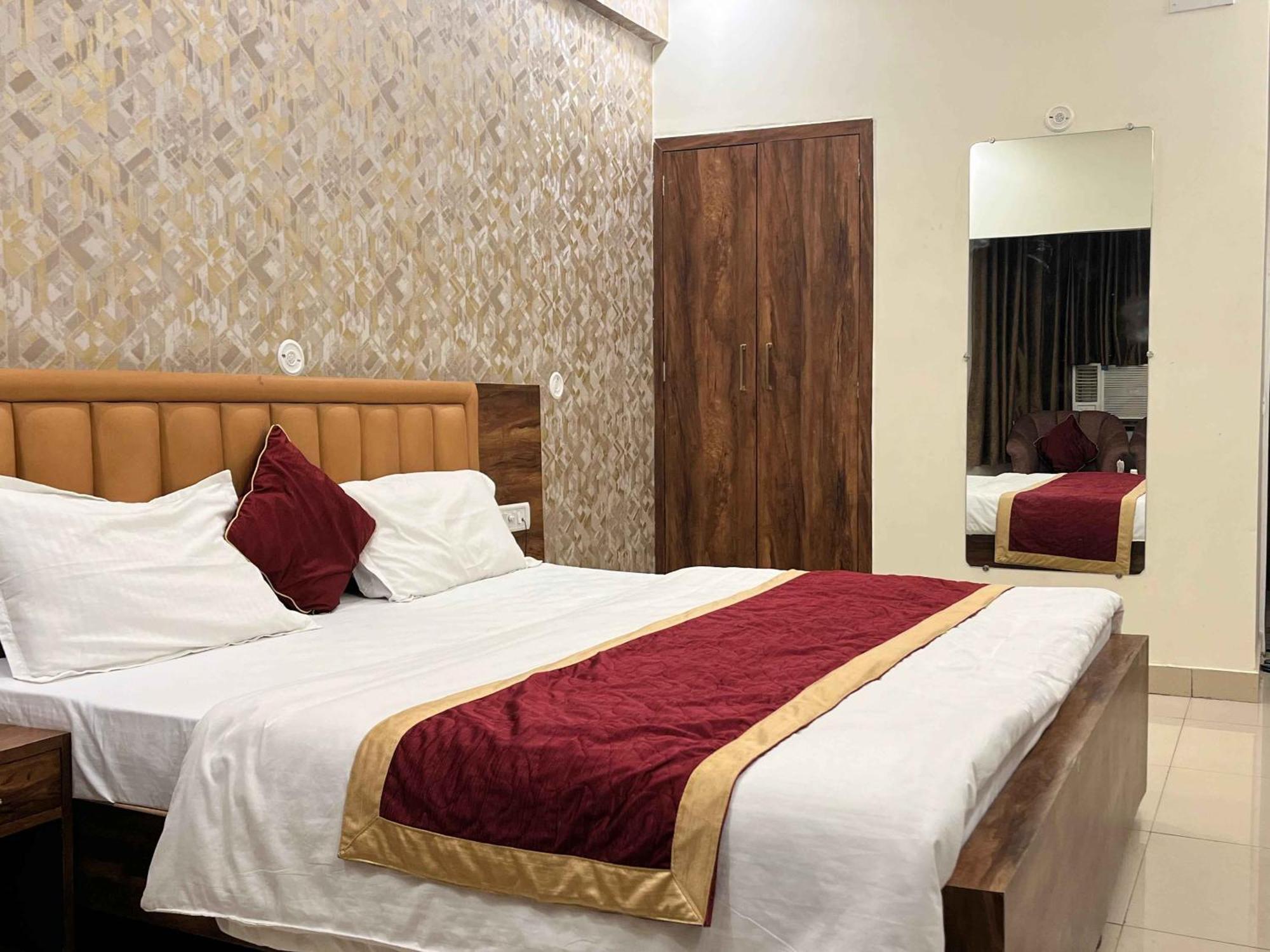 Vishwanath Hotel 2*